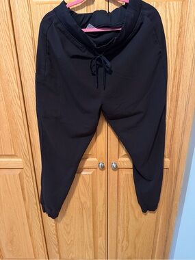 Women’s Mandala Black Drawstring Waist Jogger Scrubs - Large